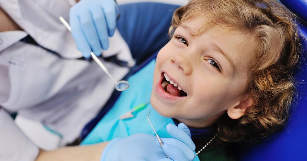 Cuidados Dentais Em Crianças: Fio Dental